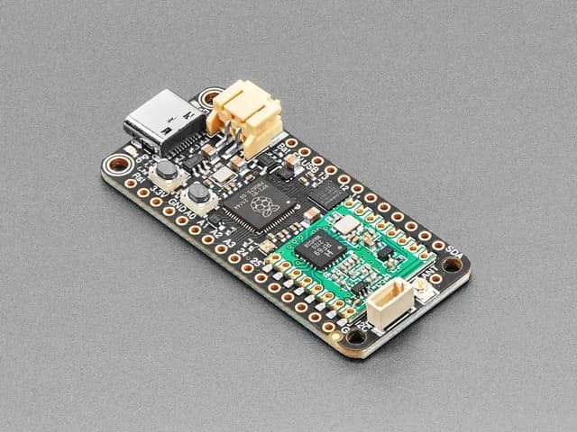 Пакетная радиосвязь Adafruit Feather RP2040 RFM69 — 868 или 915 МГц