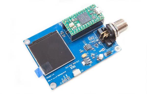 Teensy 4.0 с ЖК-дисплеем 240x240 и разъемом CAN-Bus Micro-C