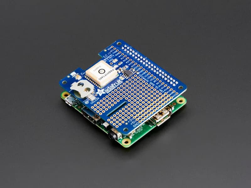 Adafruit Ultimate GPS HAT для Raspberry Pi A+/B+/Pi 2/3/Pi 4 — мини-набор