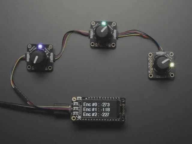 Прорыв поворотного энкодера Adafruit I2C Stemma QT с NeoPixel