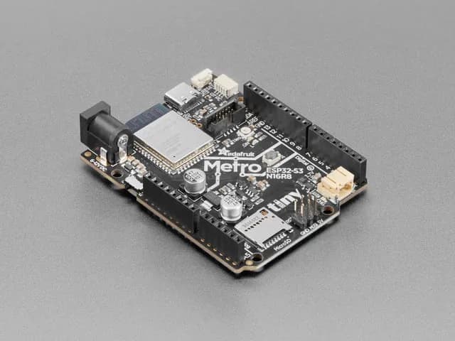 Adafruit Metro ESP32-S3 с флэш-памятью 16 МБ и PSRAM 8 МБ