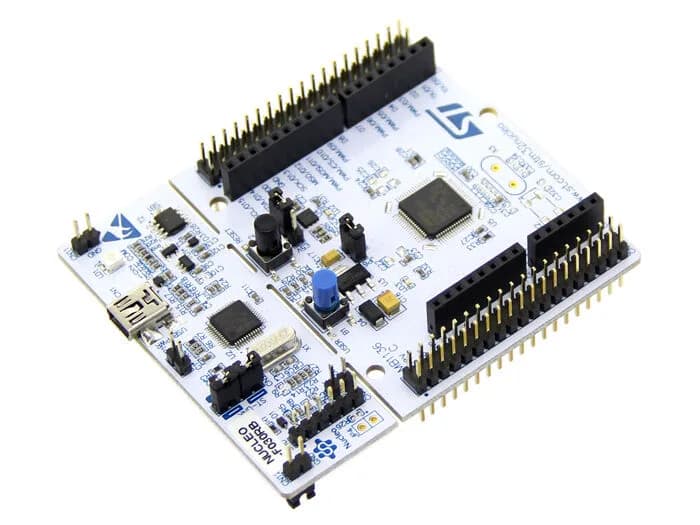 NUCLEO F030R8 - Макетная плата для STM32