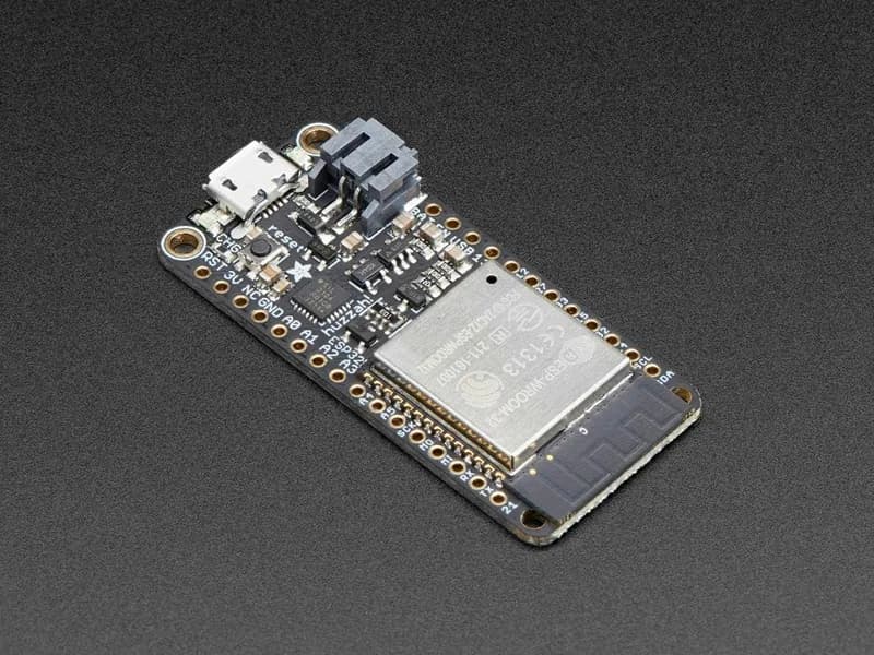 Adafruit HUZZAH32 - Перьевая доска ESP32