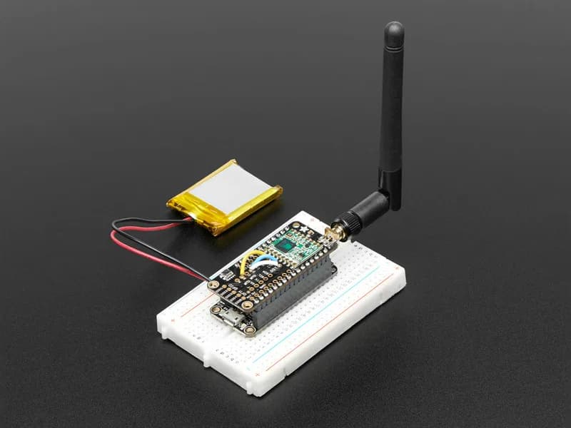 Радио Adafruit FeatherWing - RFM69HCW 900 МГц RadioFruit