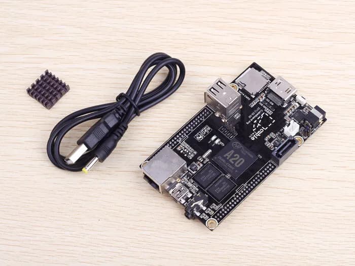 Cubieboard A20, версия с двумя картами
Версия