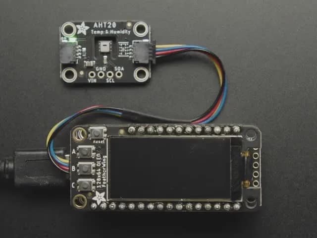 Adafruit FeatherWing OLED — надстройка OLED 128x64 для Feather